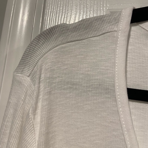 NWT Eddie Bauer Size XL White Cotton Scoop Neck Snap Long Sleeve Henley Top - Picture 2 of 14